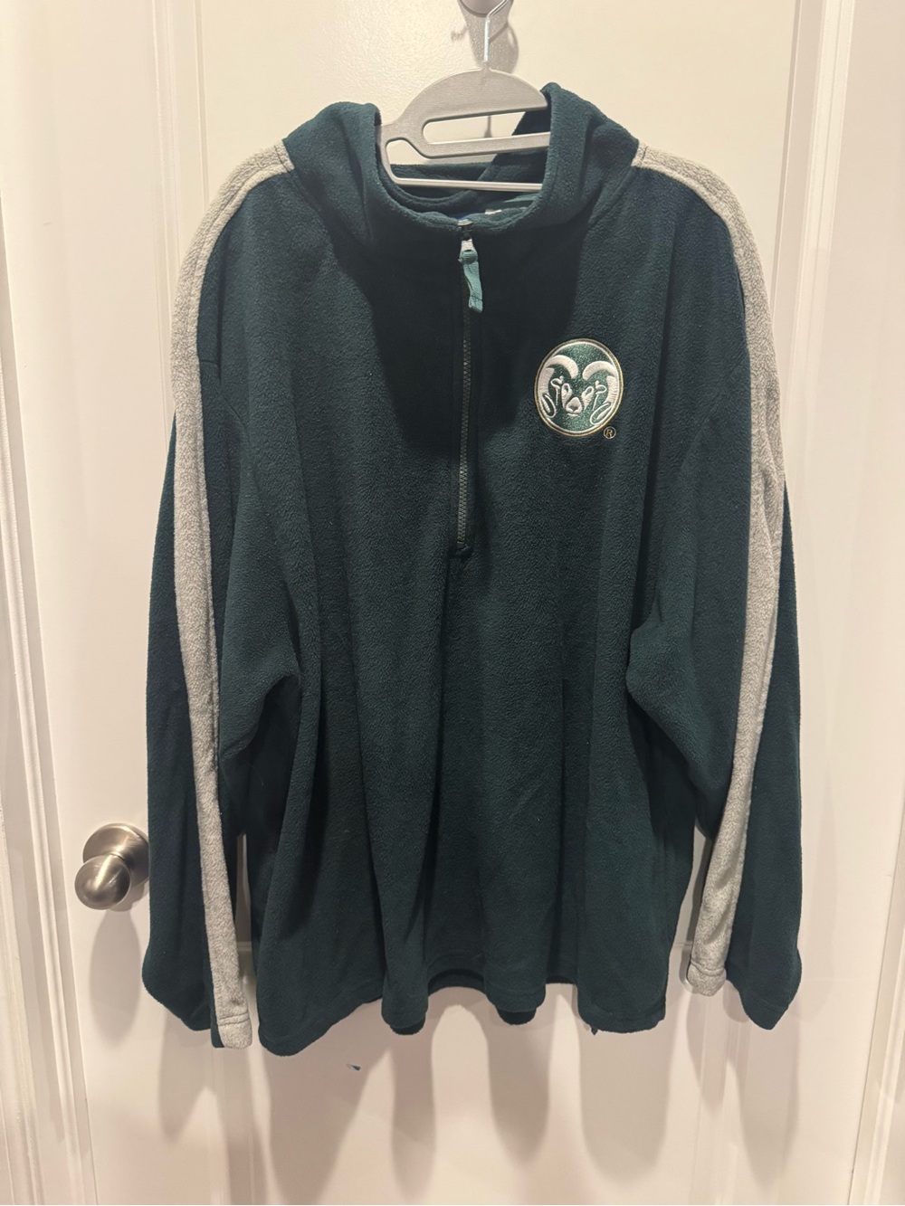 Men's Dark Green Half-Zip Fleece Pullover with Light Gray Stripes